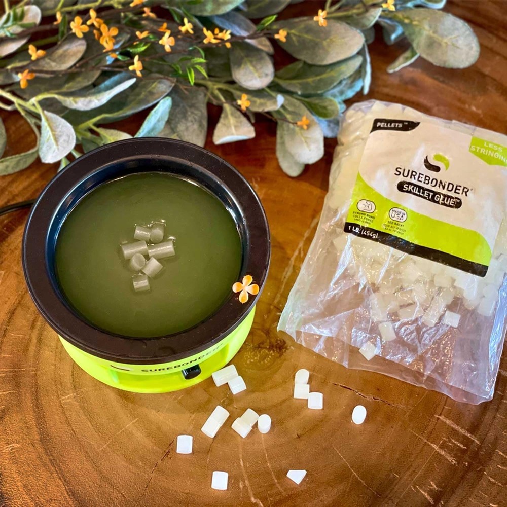 Cream-Colored Diamond Cube Glue Pellets: Low-Stringing Formula for Art & Craft
