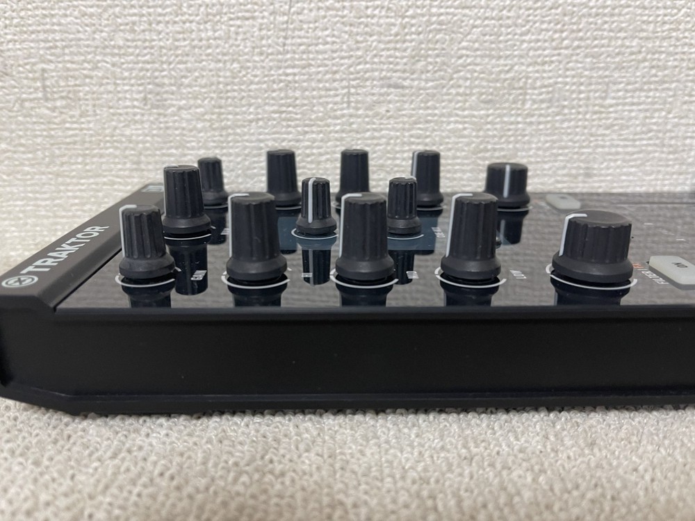 Native Instruments Traktor Kontrol Z1 DJ Mixing Interface with Transfer ID Used