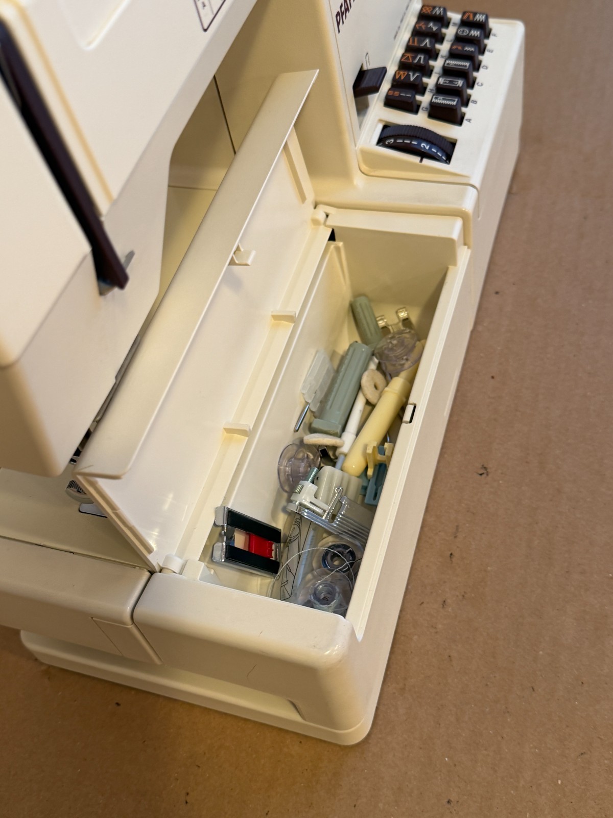 PFAFF hobbymatic 927 sewing machine