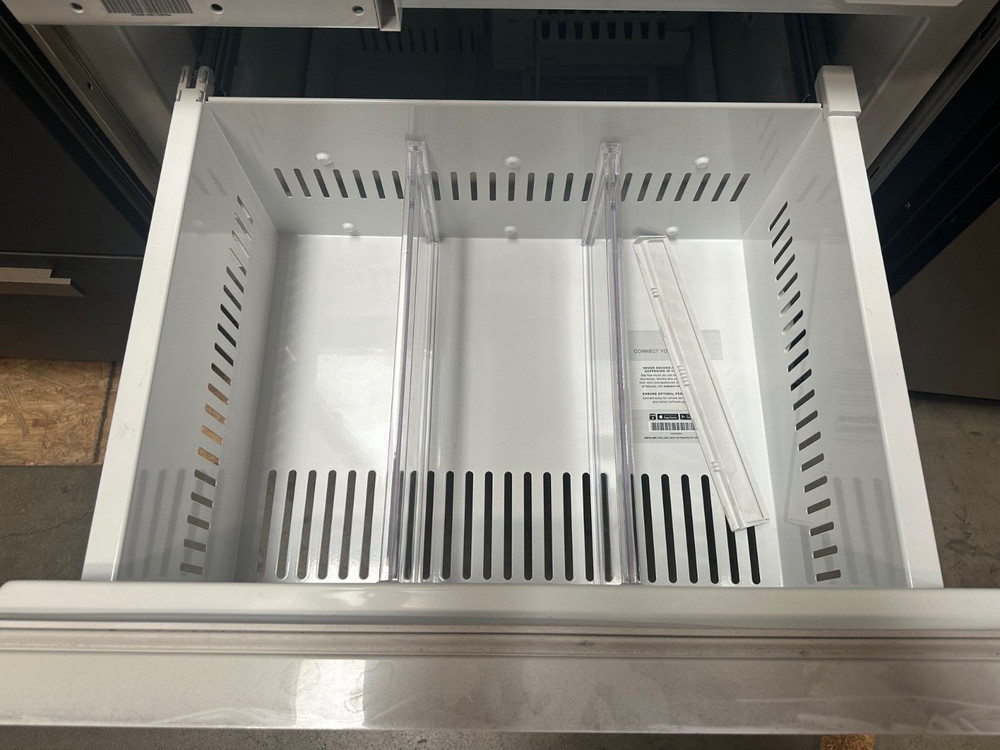 Sub-Zero 30" Panel-Ready Integrated Bottom-Freezer Smart Refrigerator - IT30CILH