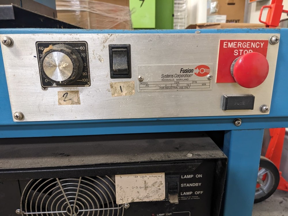 UV conveyor curing system. DoctorUV