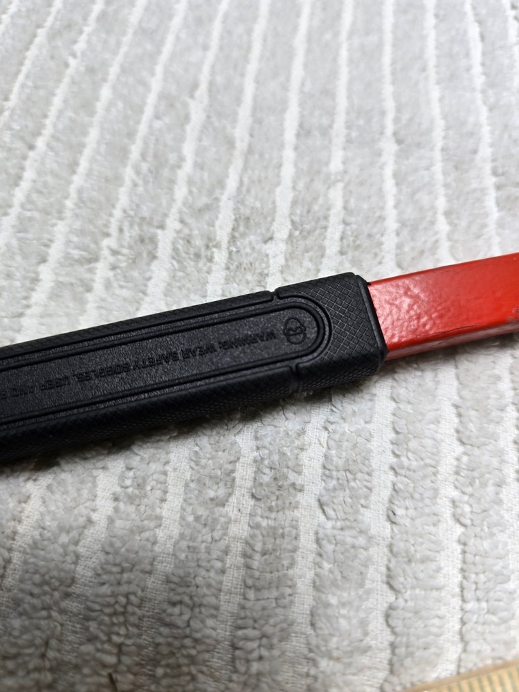 Crescent 9" Nail Puller Pry Bar Rubber Handle Tool