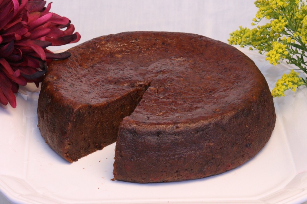 Jamaican Rum Cake, 9" (4 lbs)