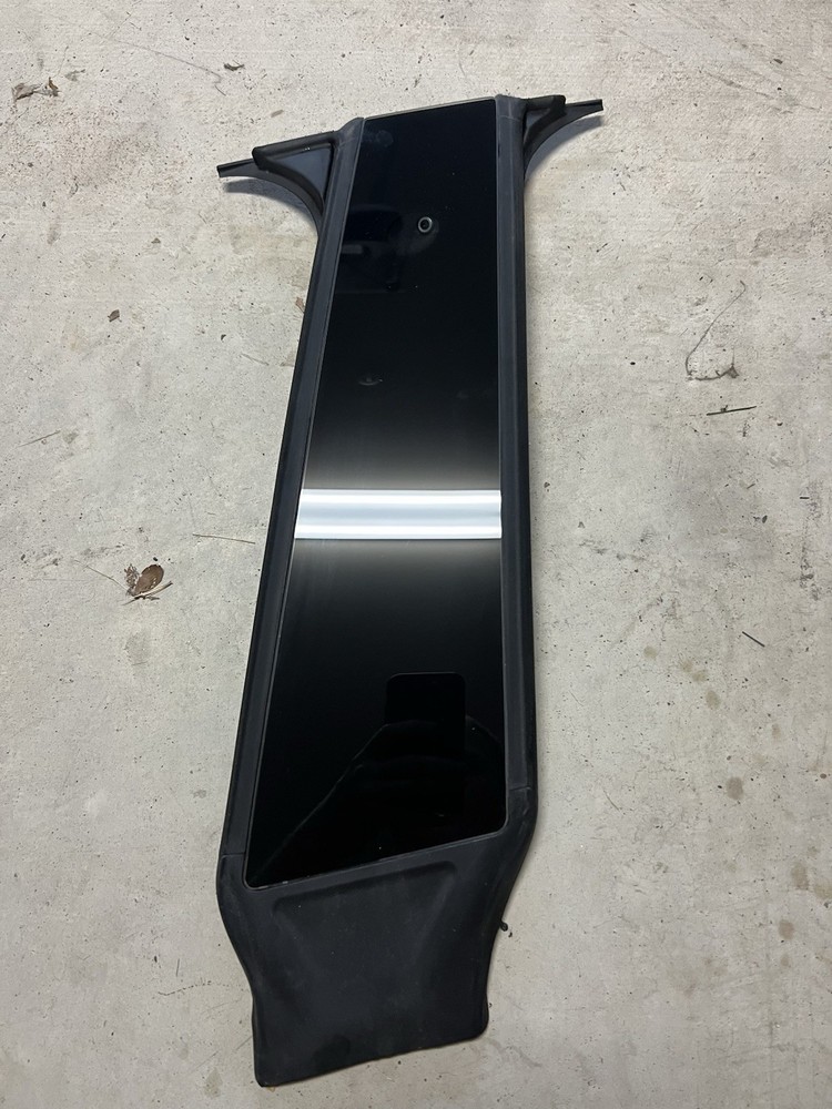 2020-2024 OEM Tesla Model Y Left Driver Side Exterior B Pillar Trim W/ Camera