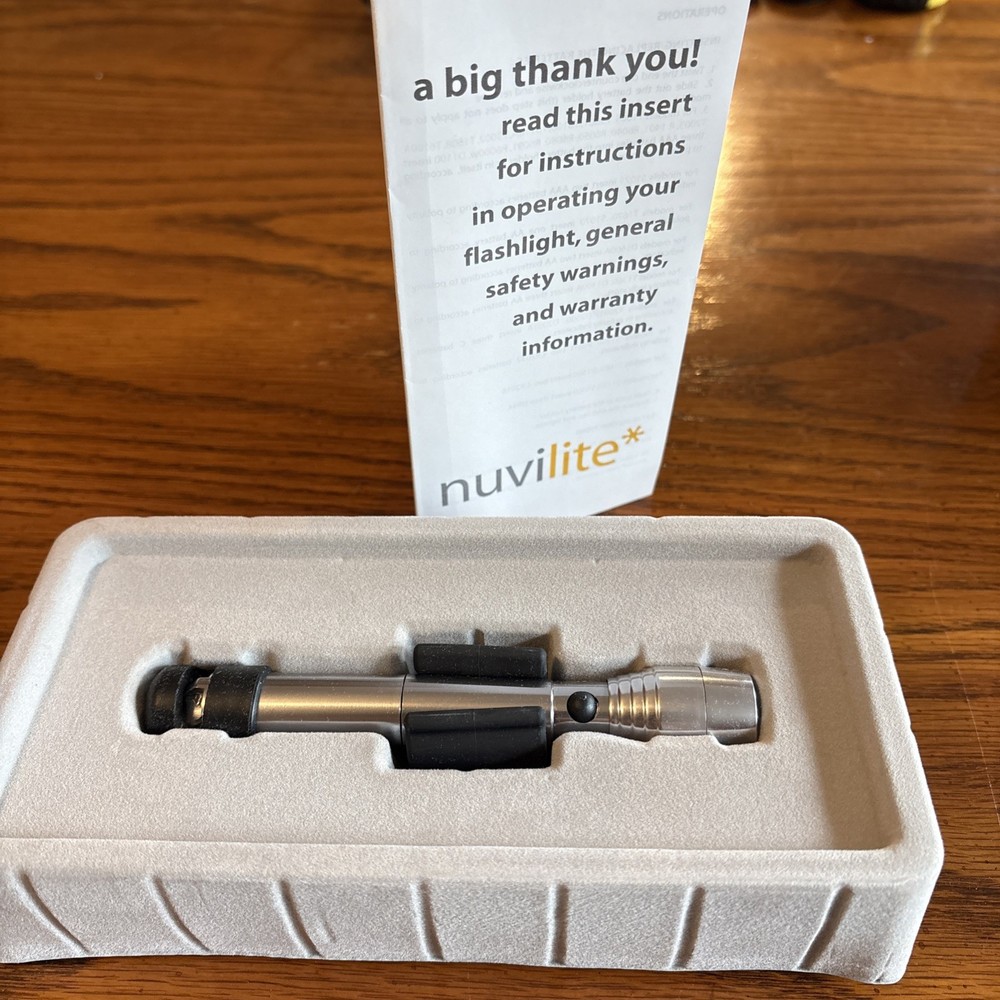 Nuvilite Tek 1730 Emergency Led Flashlight