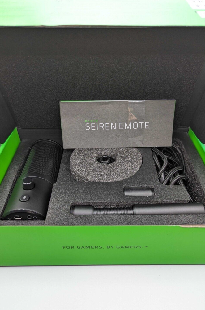 Razer Seiren Emote Streaming Microphone LED Display Hypercardioid Condenser Mic