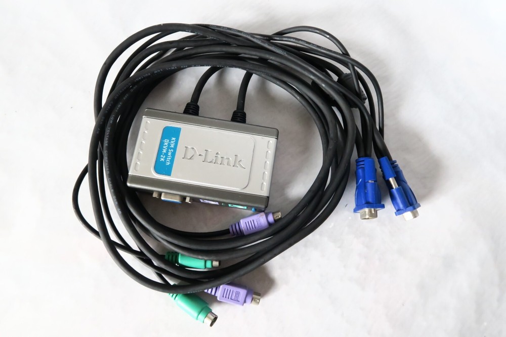D-Link 2-Port Mini KVM Switch Kit (DKVM-2K) + Built-in Cables for 2 PC's