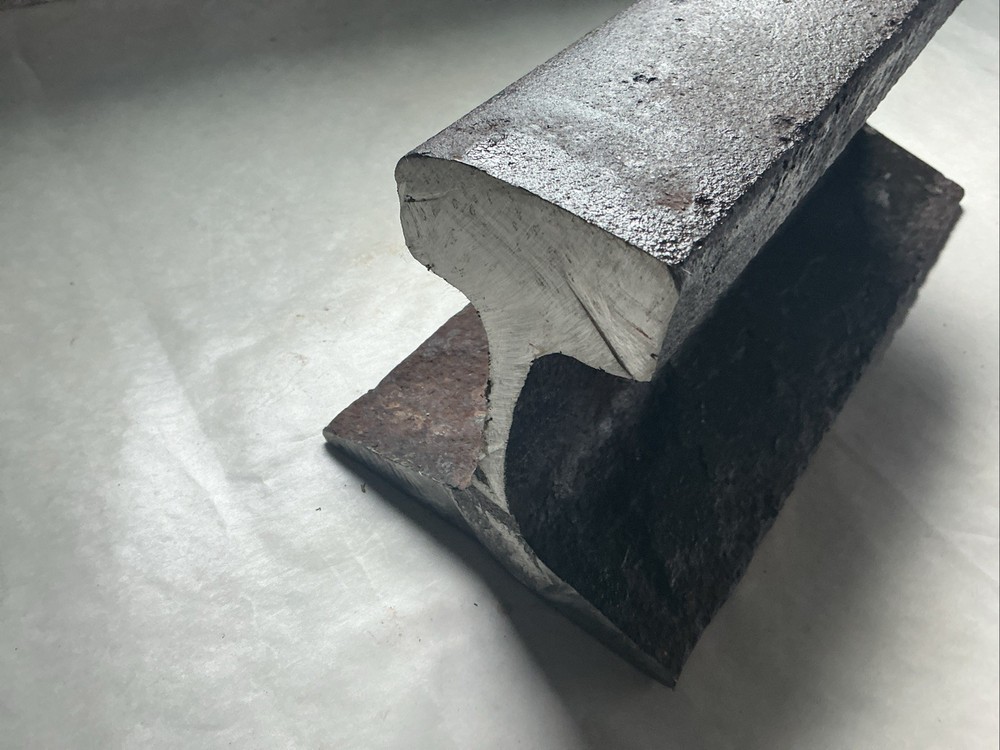 railroad track anvil 22 Lbs
