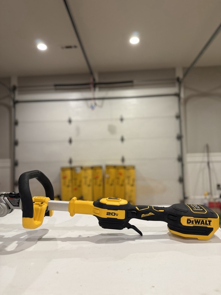 DEWALT 20V Max 14-inch Folding String Trimmer Brushless Tool DCST922B