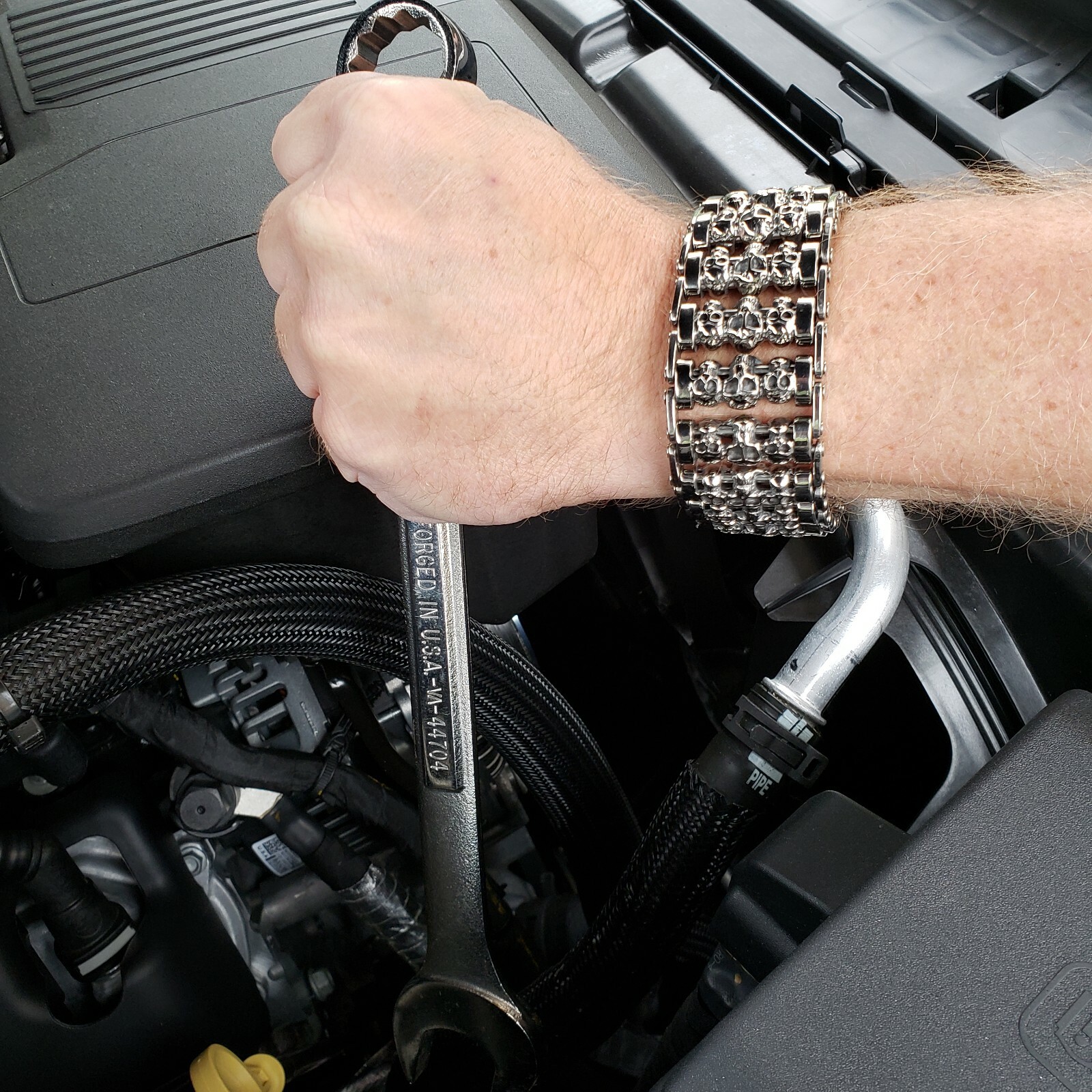 BLACKSTATIC -Premium Stainless Steel Heavy Duty Skull Bracelet w/ Metal Gift Box