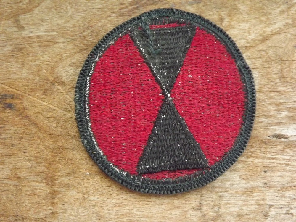 7th Infantry Division Patch, Merrowed Edge - INV# C304