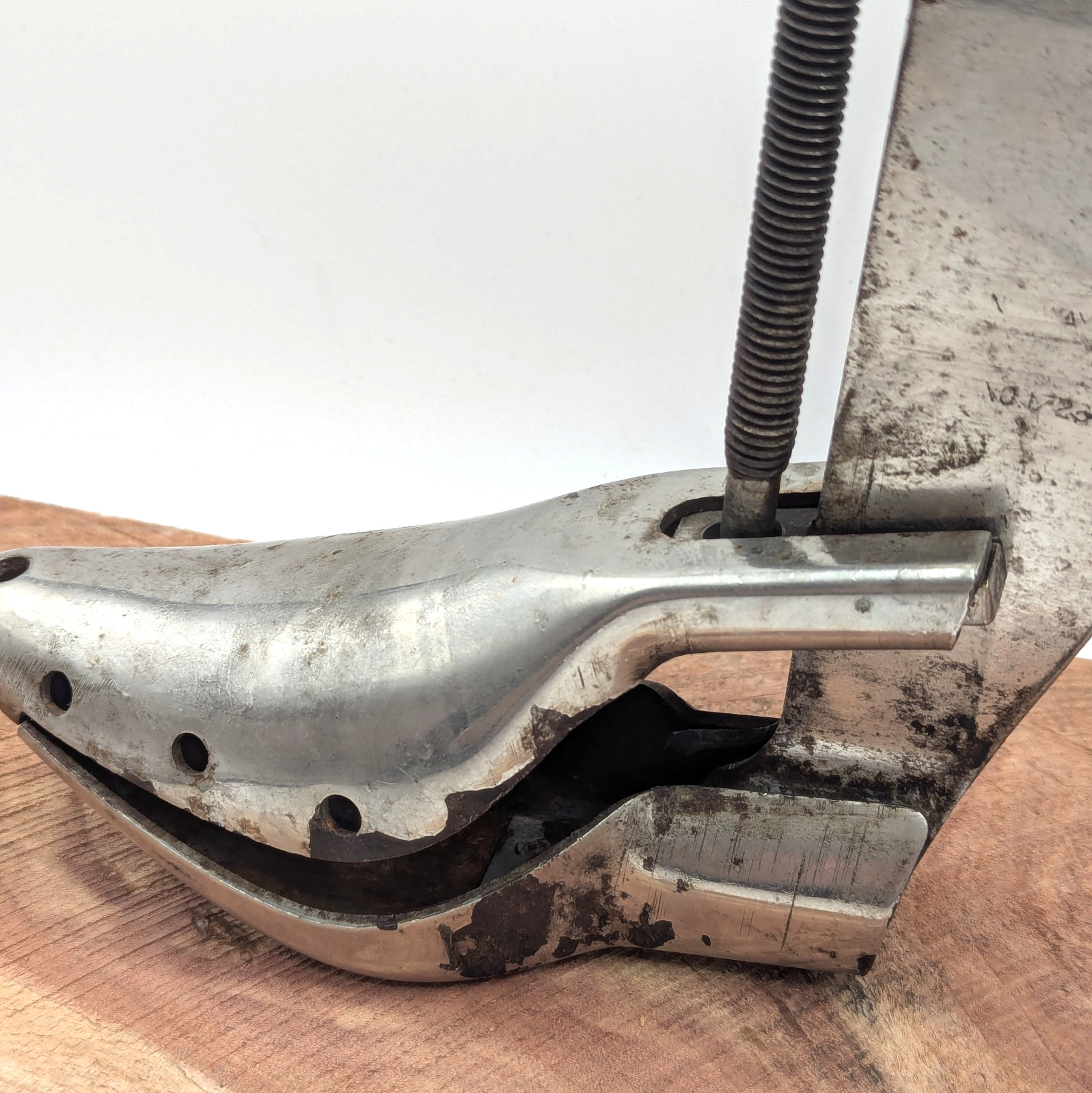 Vintage 1929 Nu-Way Steel Industrial Steampunk Shoe Stretcher Factory Sizer