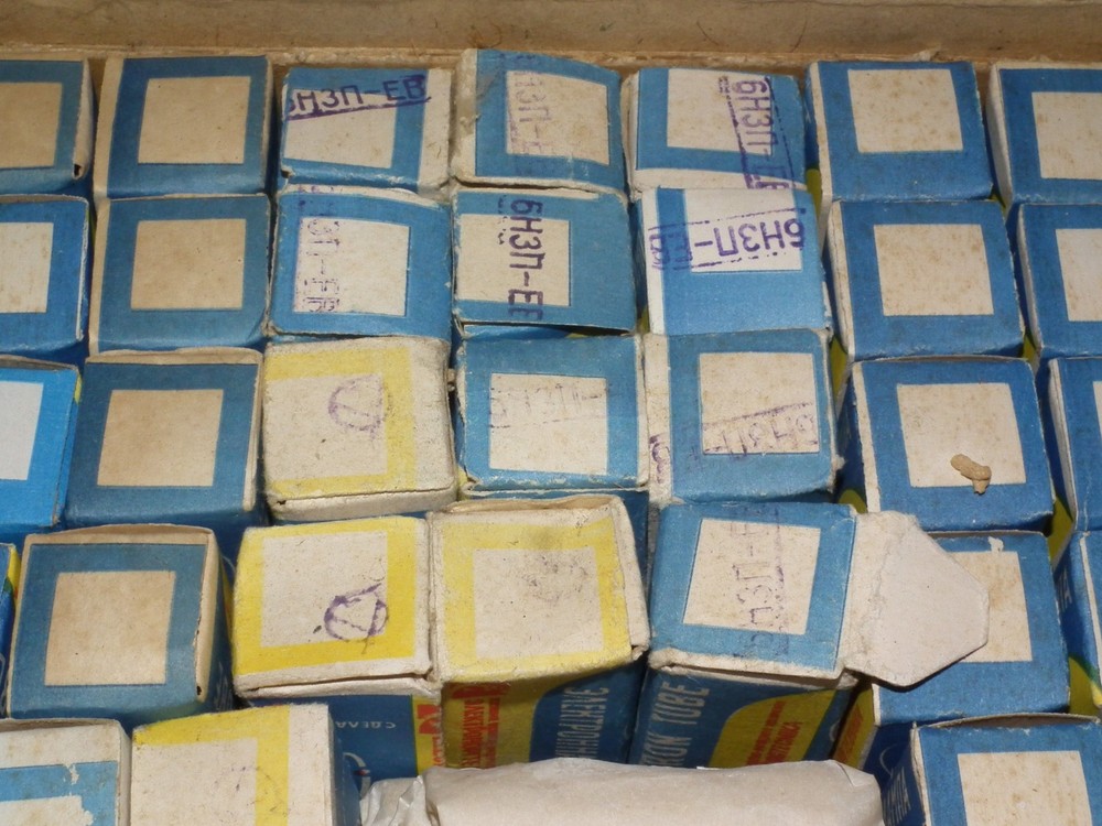 Platinum matched pair 6N3P-EV USSR Double Triode 1982