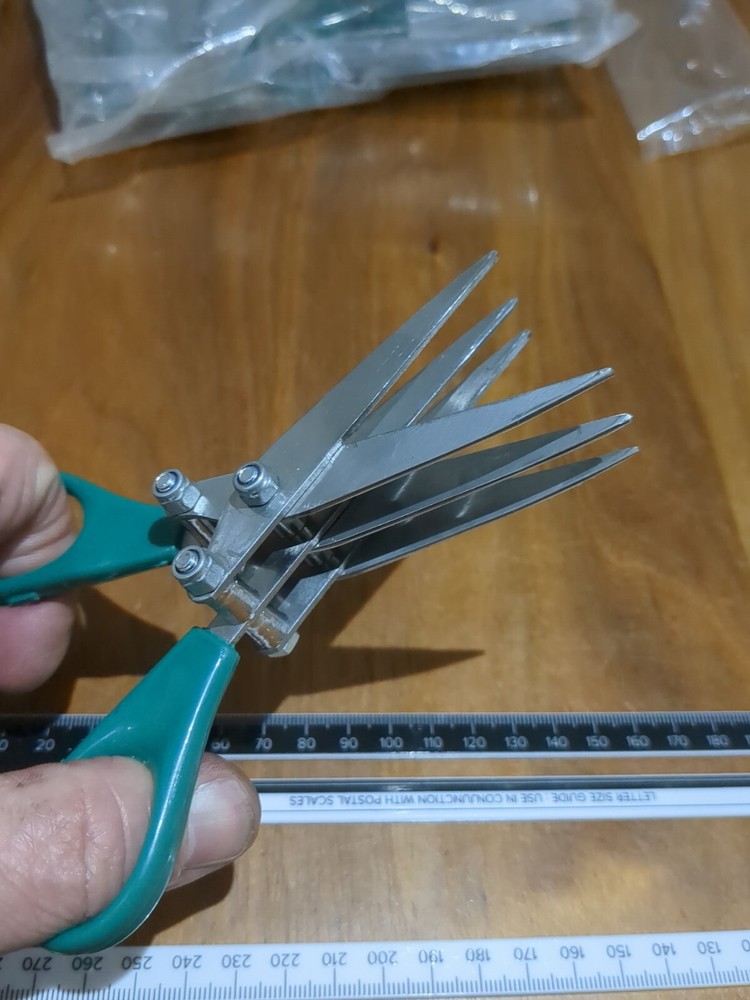 Worm Chopping Scissors Bait Chopping, I Post Every Day So Get Them Quick