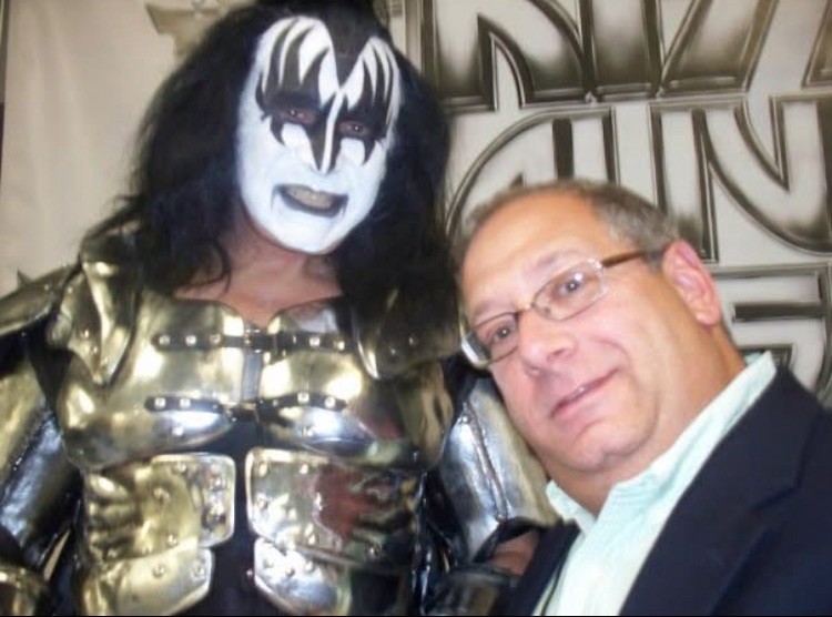 Gene Simmons signed autographed T shirt large