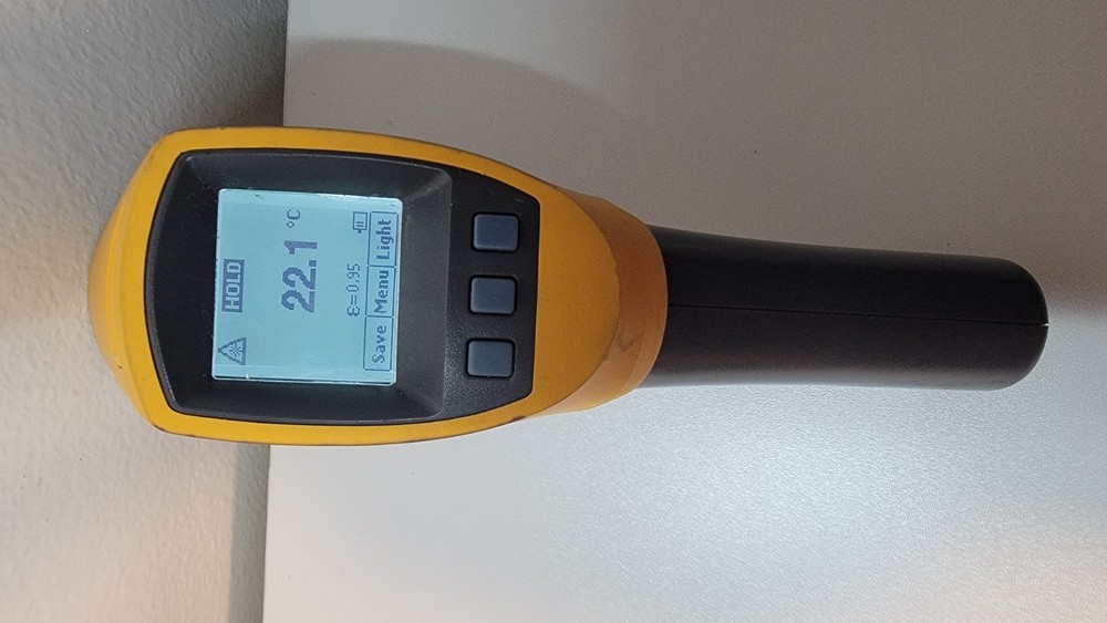 FLUKE 568 IR THERMOMETER HANDHELD