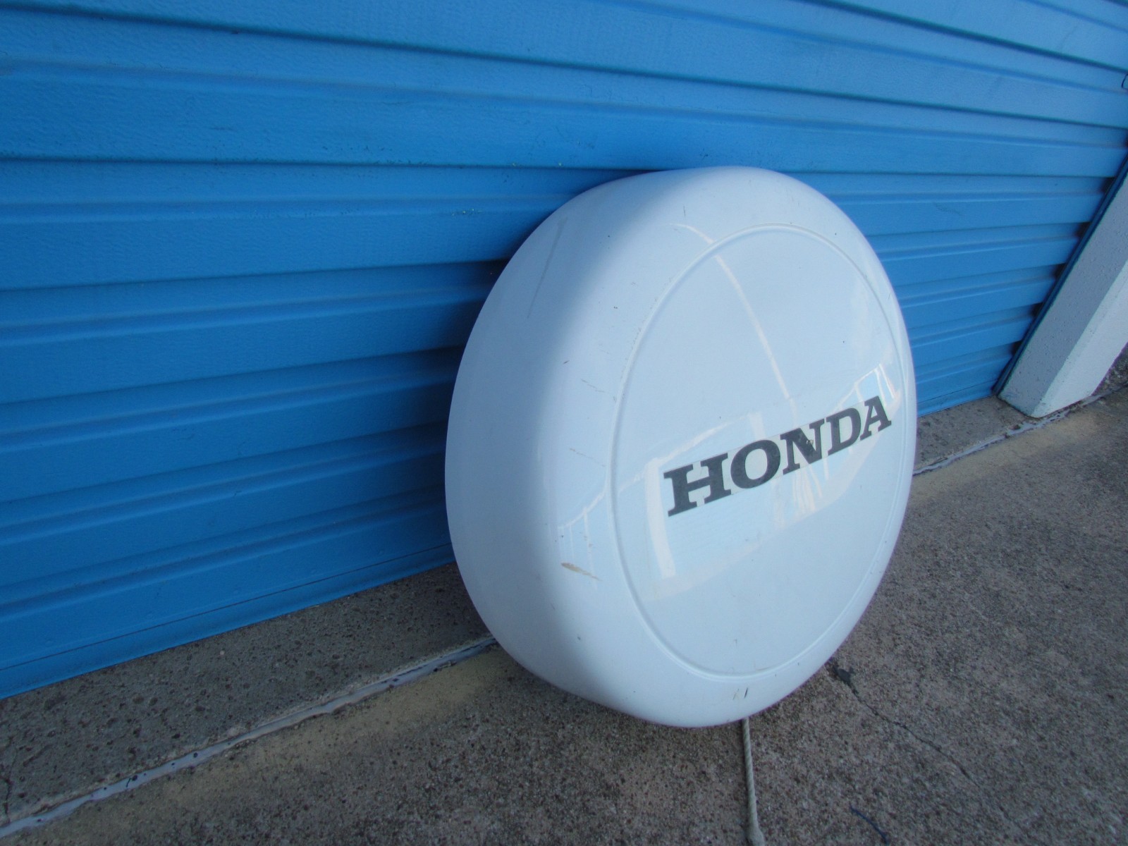 2005 - 2006 Honda CRV Hard Spare Tire Cover 75590-S9A-J110 White