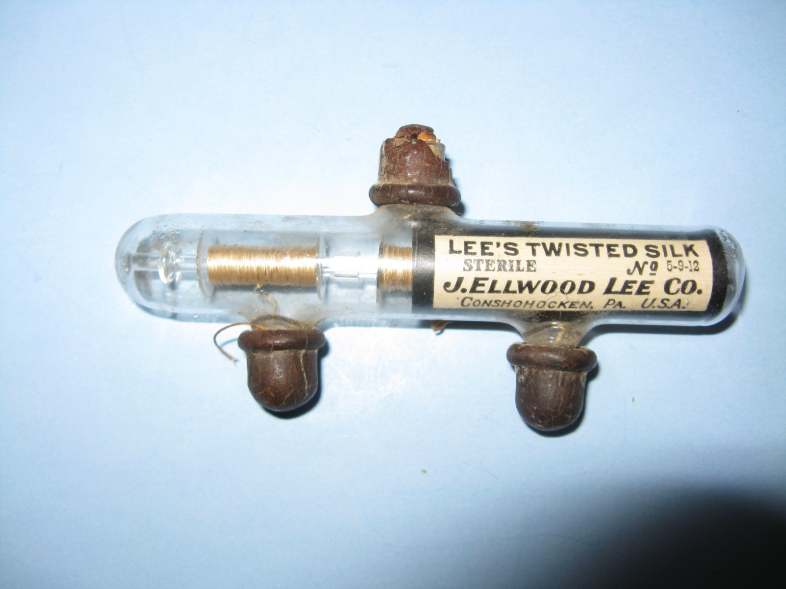 Twisted Silk Ligature Holder, J. Ellwood Lee