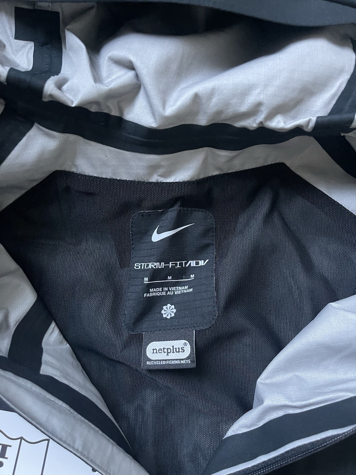 New Nike Men's Cosmic Peaks Storm-FIT ADV Running Jacket FZ1084-010 Size Medium