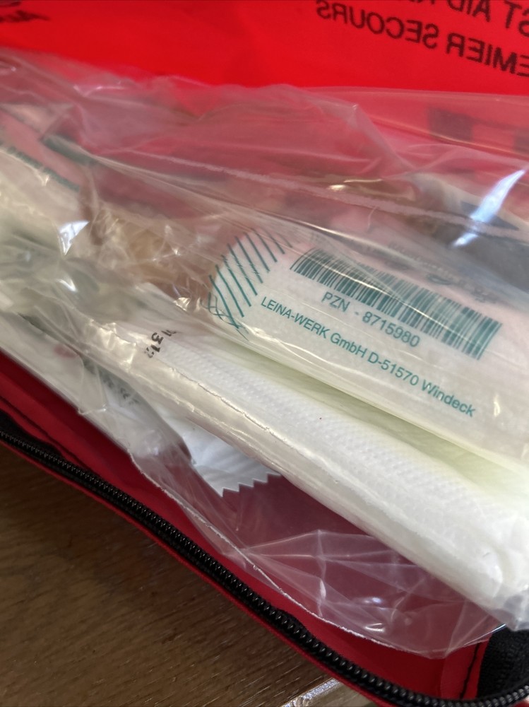 AUDI FIRST AID KIT 13164-B Mostly New