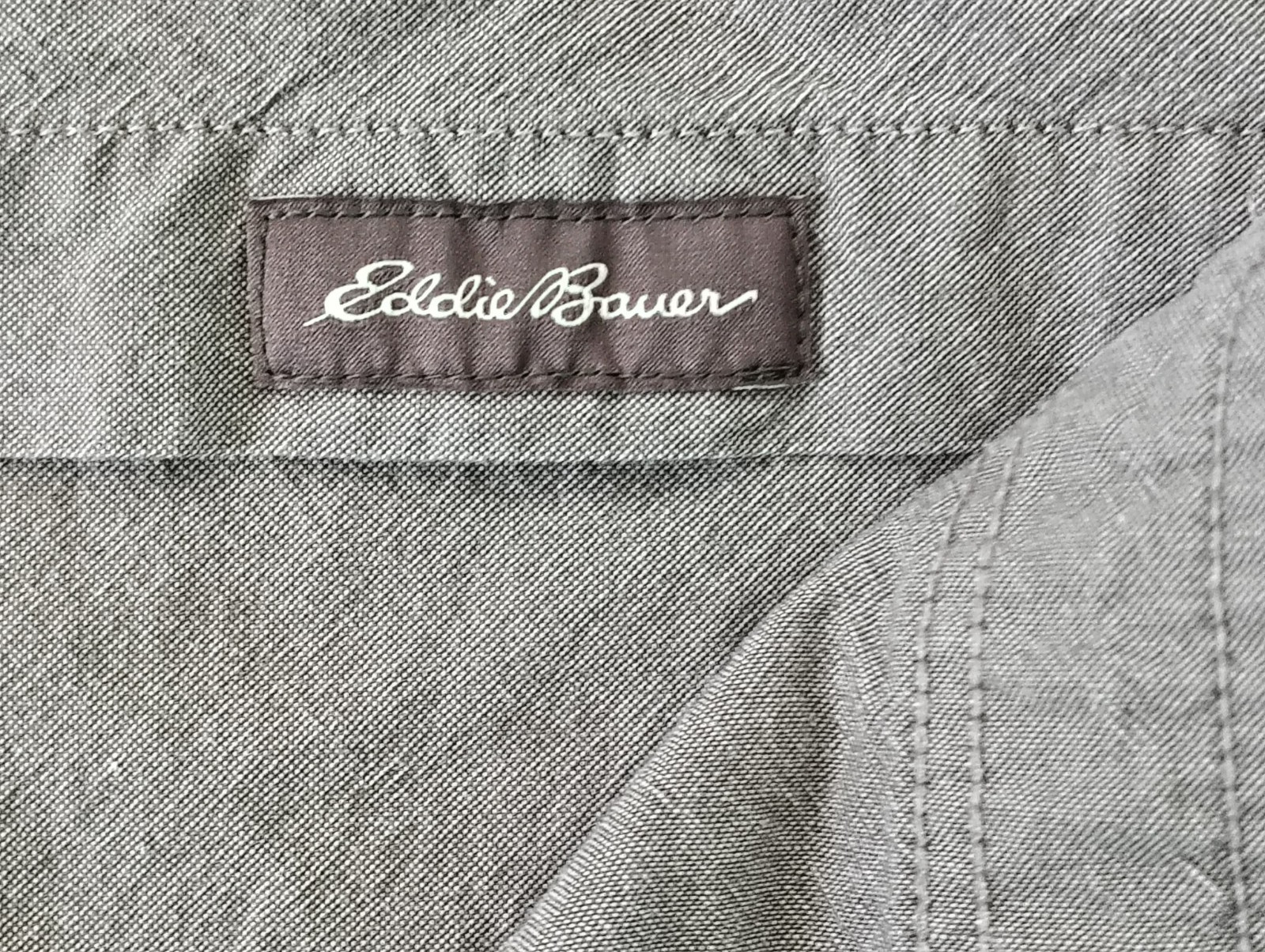 Eddie Bauer Men's Gray Chambray Button Front Shirt Medium