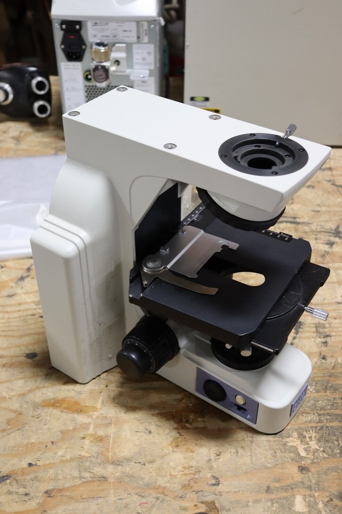 Nikon Eclipse E400 Microscope  BODY