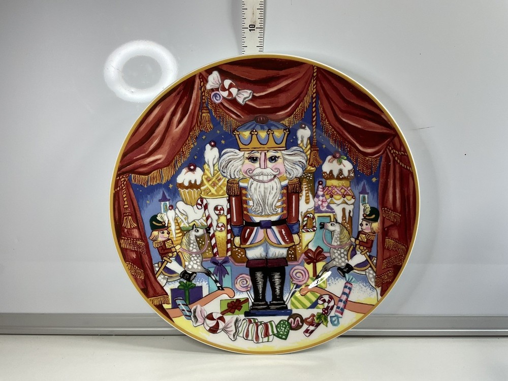 Fitz And Floyd Nutcrackers Sweets Plate 9.25” MINT