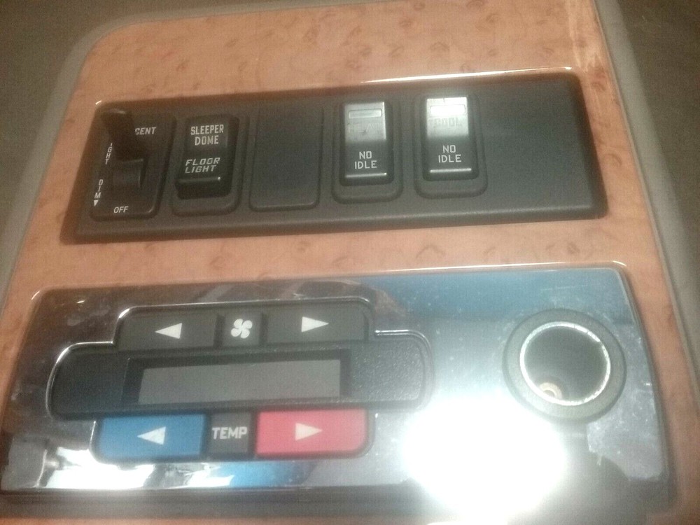 INTERNATIONAL PROSTAR SLEEPER CONTROL PANEL XS168610