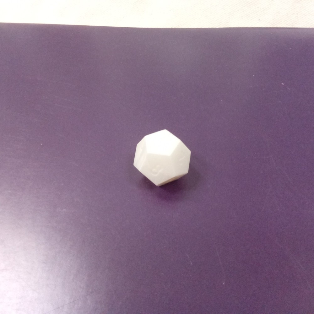 Windmill dice, d12, pearl