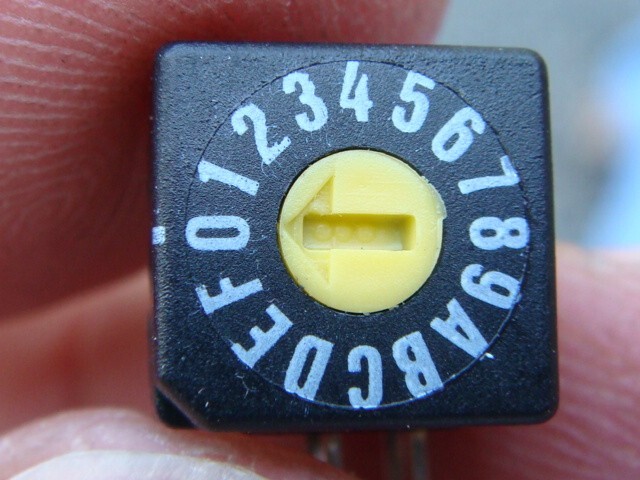 LOT of TEN (10) 16-position Rotary HEXADECIMAL SWITCHES -- New & Unused