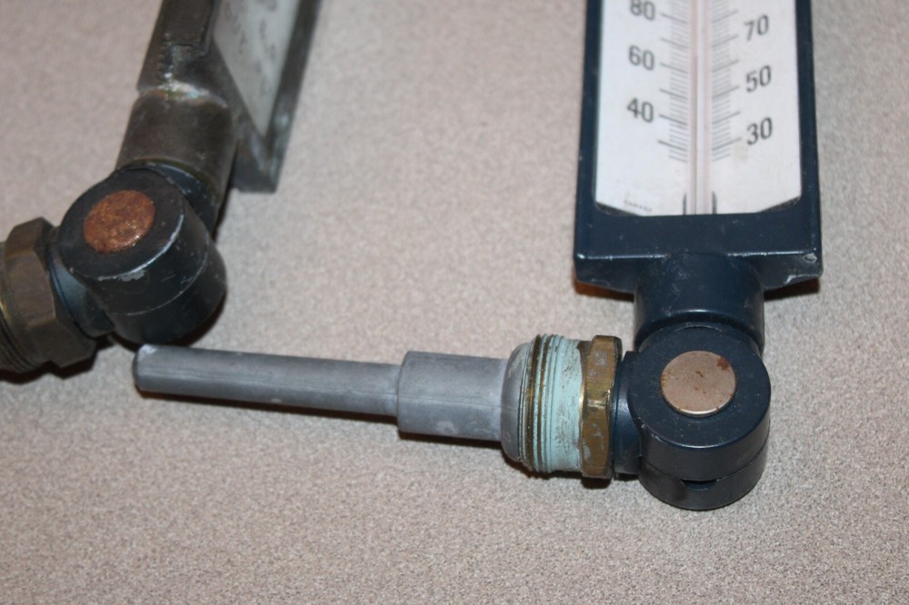 6 Trerice and Wexler Angle Thermometers