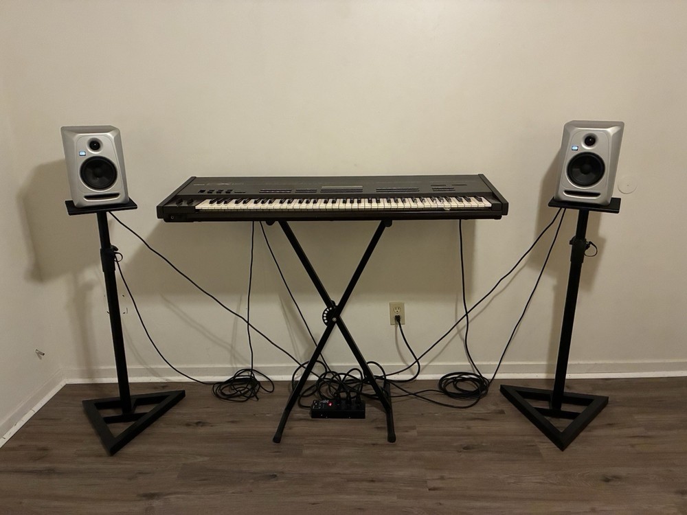 Yamaha DX5, digital programmable algorithm synthesizer, full set up