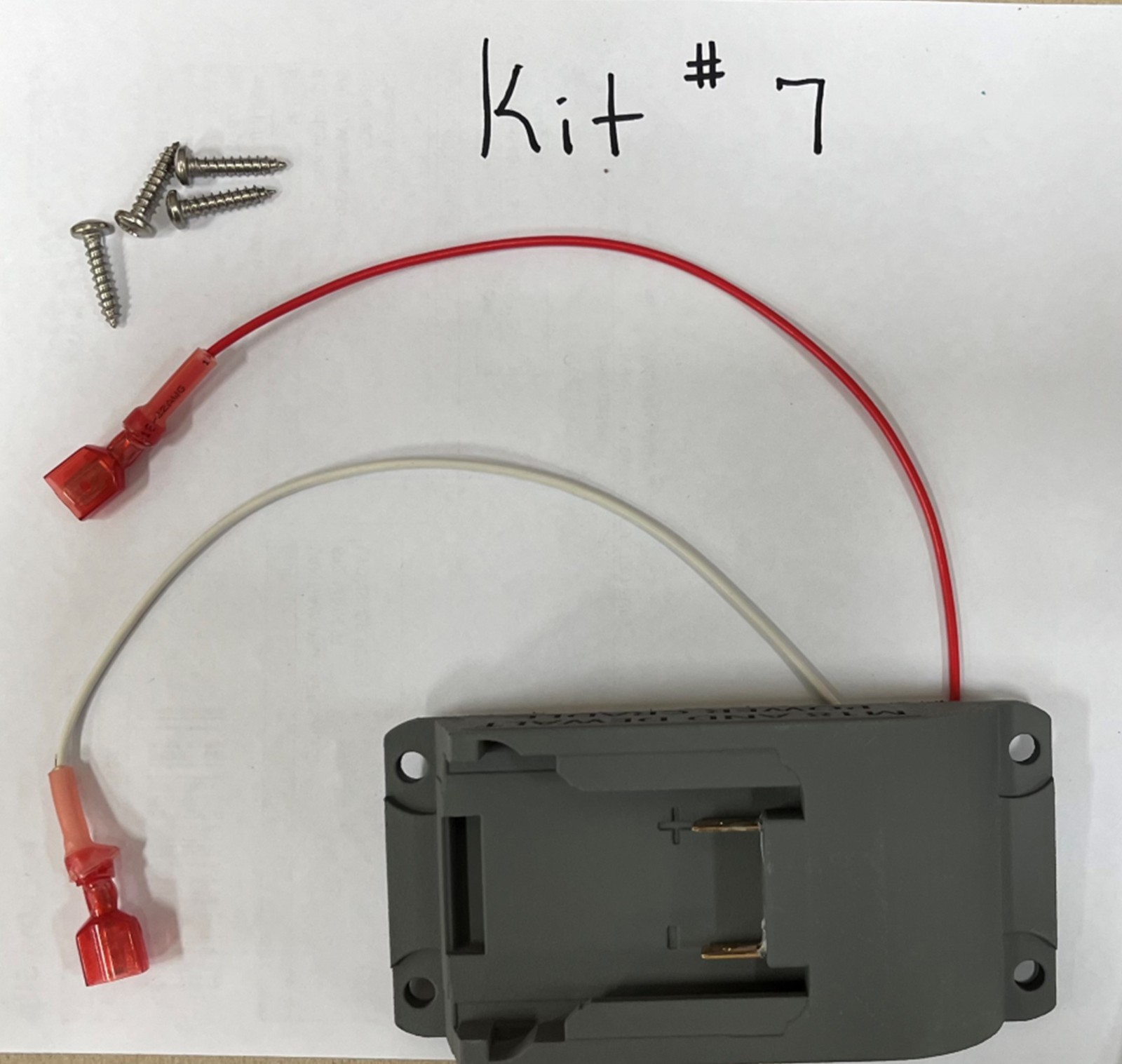 ADAPTER ONLY, Run Your 22" Towmate Using Your Milwaukee or DeWalt Battery