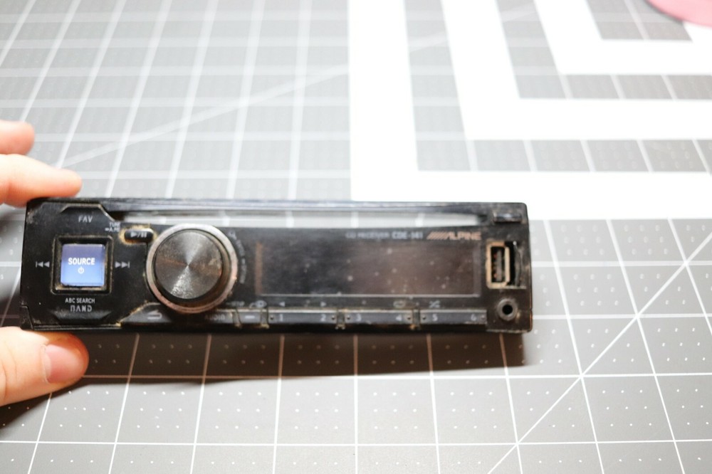 ALPINE CDE-141 FACEPLATE