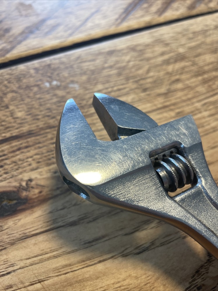 Duralast 8” Adjustable Wrench 56-002 Great Condition