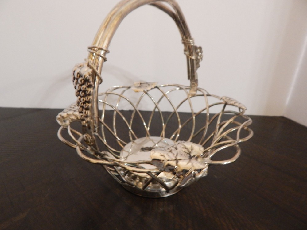 Studio Silversmiths Silver Plated Wire Basket w/ Swivel Handle & Grape Vine Deco