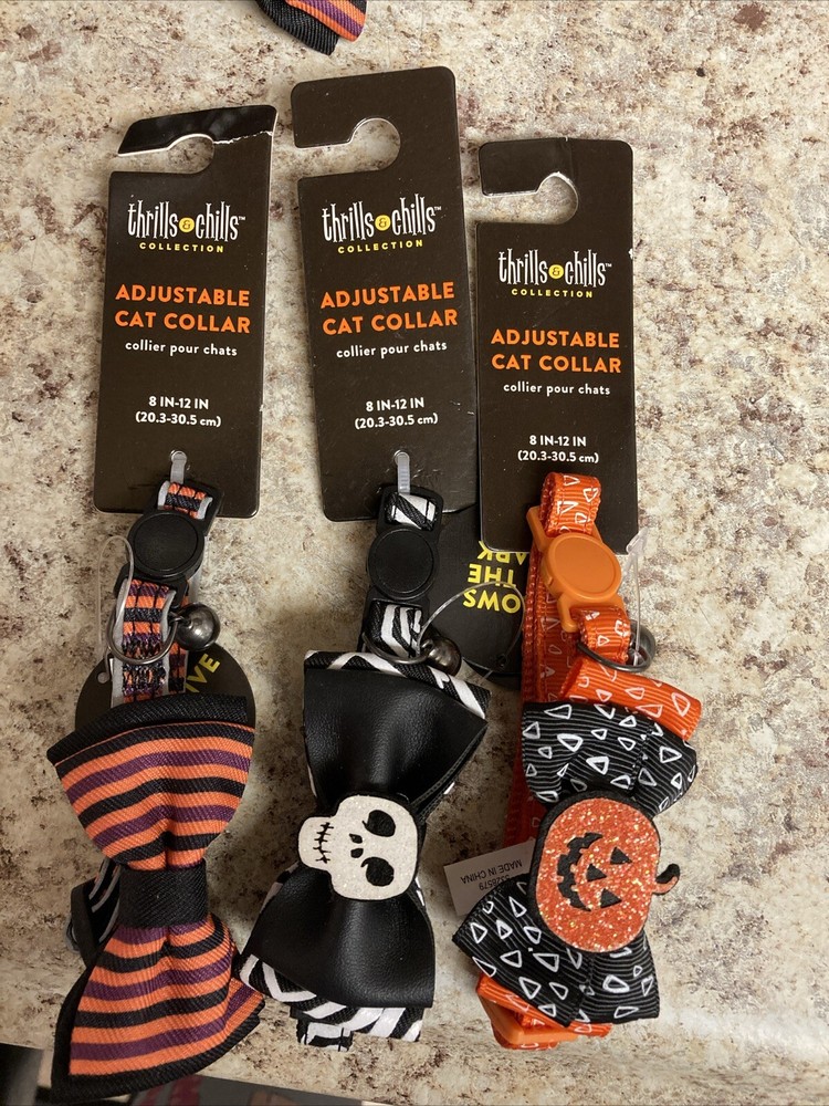 Thrills & Chills Cat Collar Adjustable 8-12 Inches