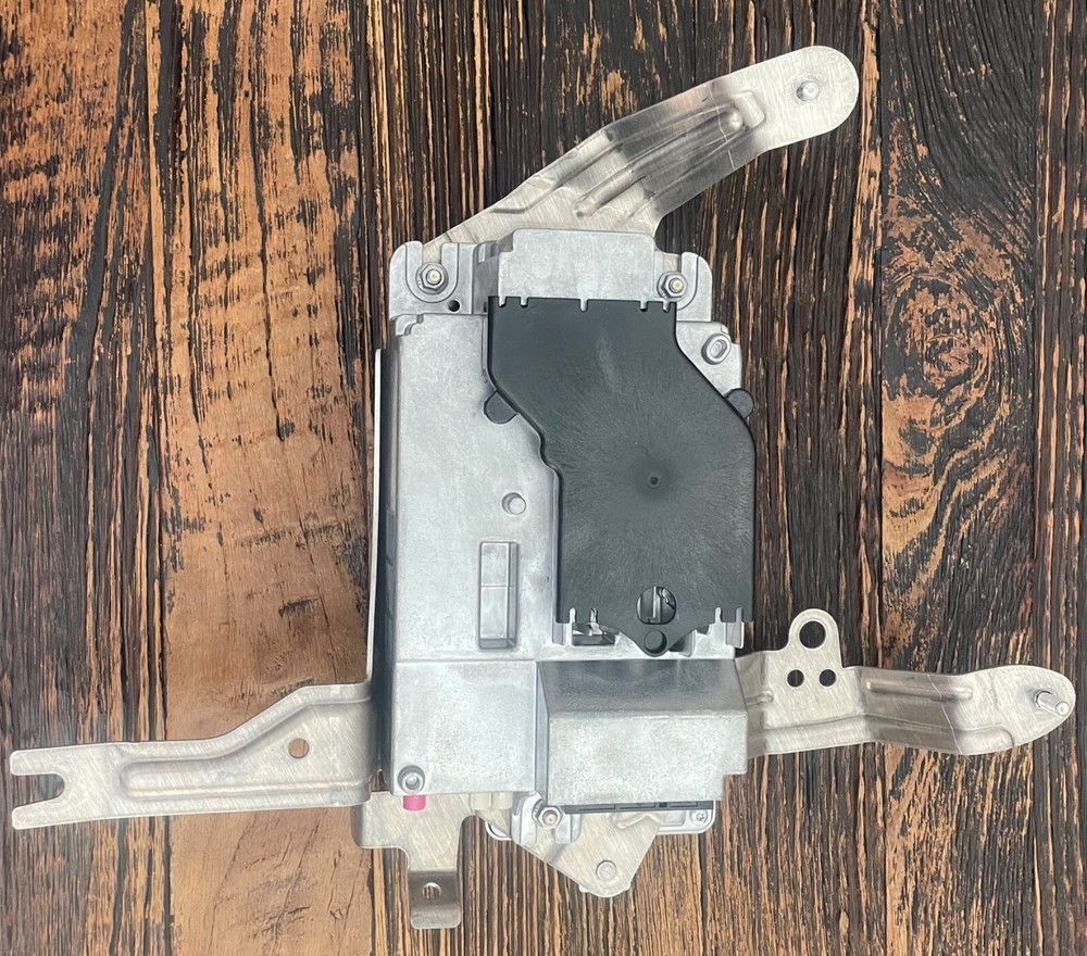 BMW Audio Sound System Amplifier Module W/ Surround View Camera Computer Control