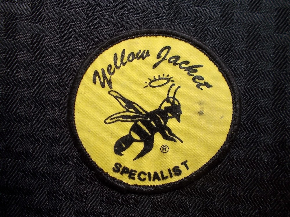 YELLOW JACKET WEAPONS specialist patch 3" #310   -RARE patch-