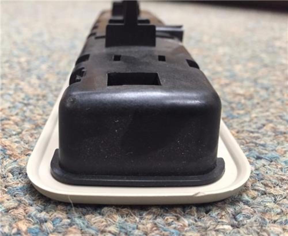 2015-25 Chevy Express Cargo/GMC Savanna Cargo Van OEM Interior LED Lamp Dome Lig