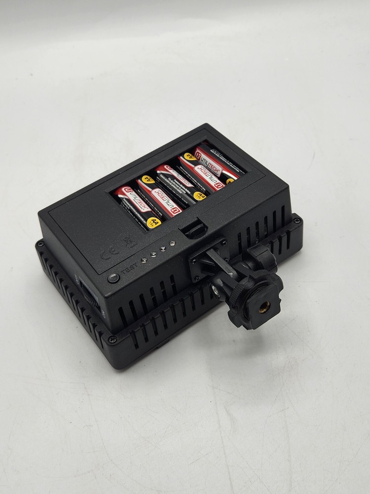 CN-126 LED Video Light for Camera or Digital Video portable