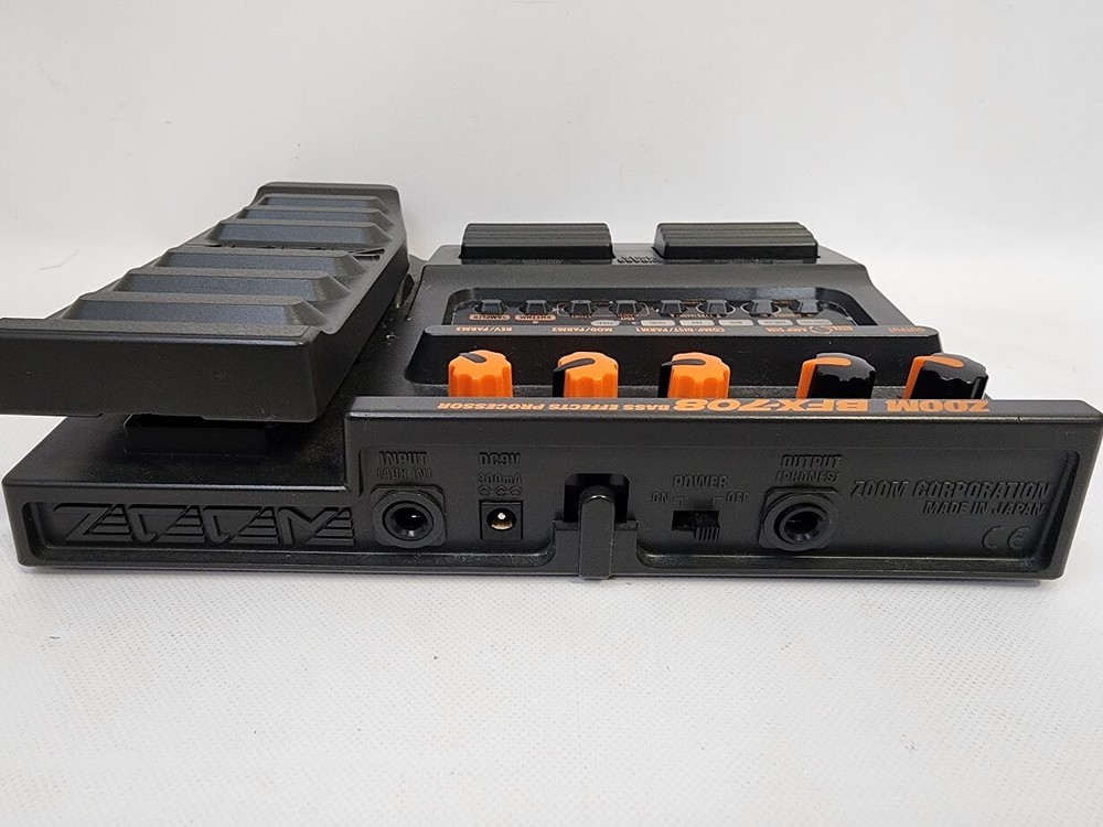 ZOOM BFX-708 Bass Effects Processor Multi Bass Effect Pedal