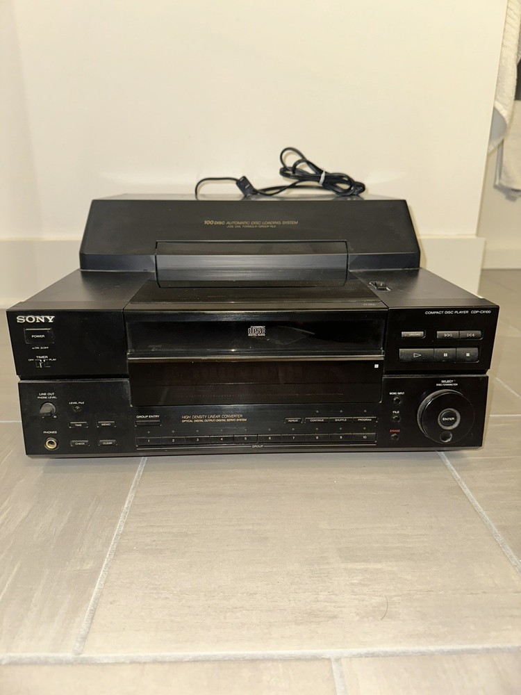 Sony CDP-CX100 CD Changer 100 Disc Player