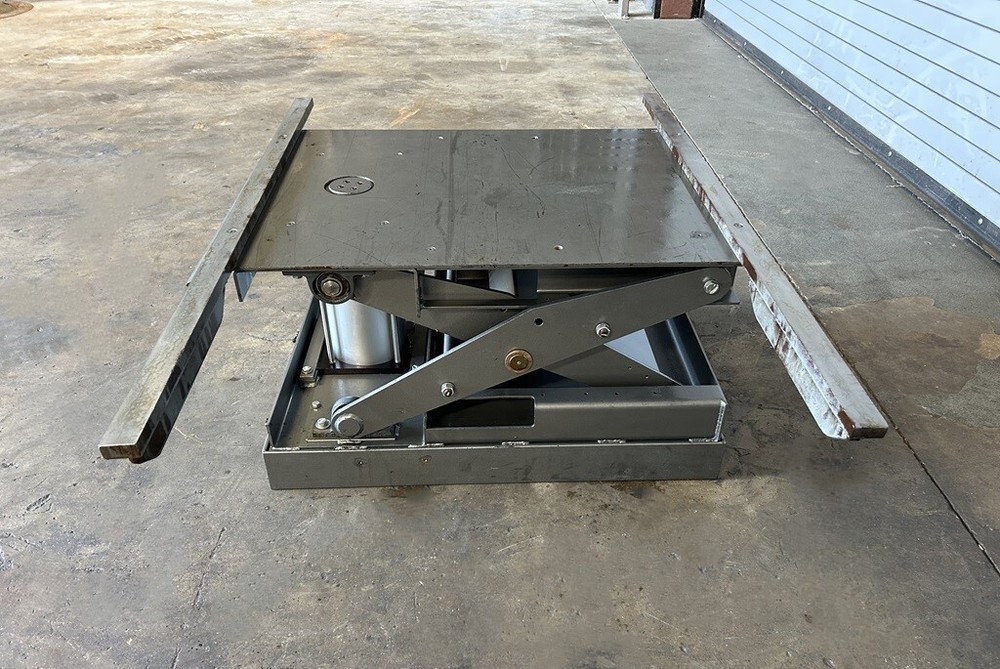 Pallet Scissor Lift Table, Pneumatic