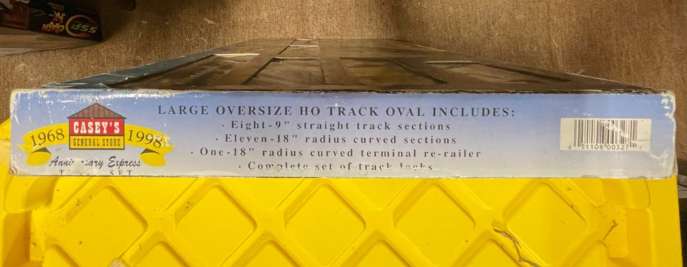 IHC HO - Casey's General Store Anniversary Express - Train Set