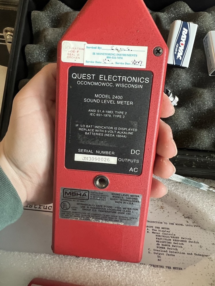 Quest Electronics Model 2400 Sound Level Meter