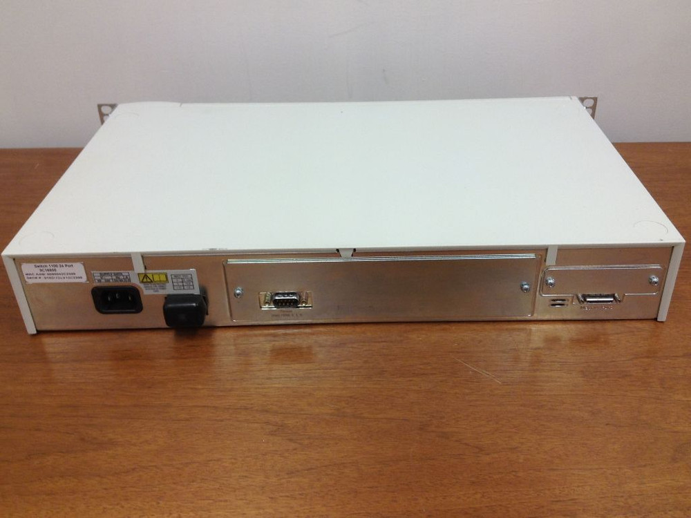 3Com - SuperStack II Switch 1100 - 24 Ports - 3C16950