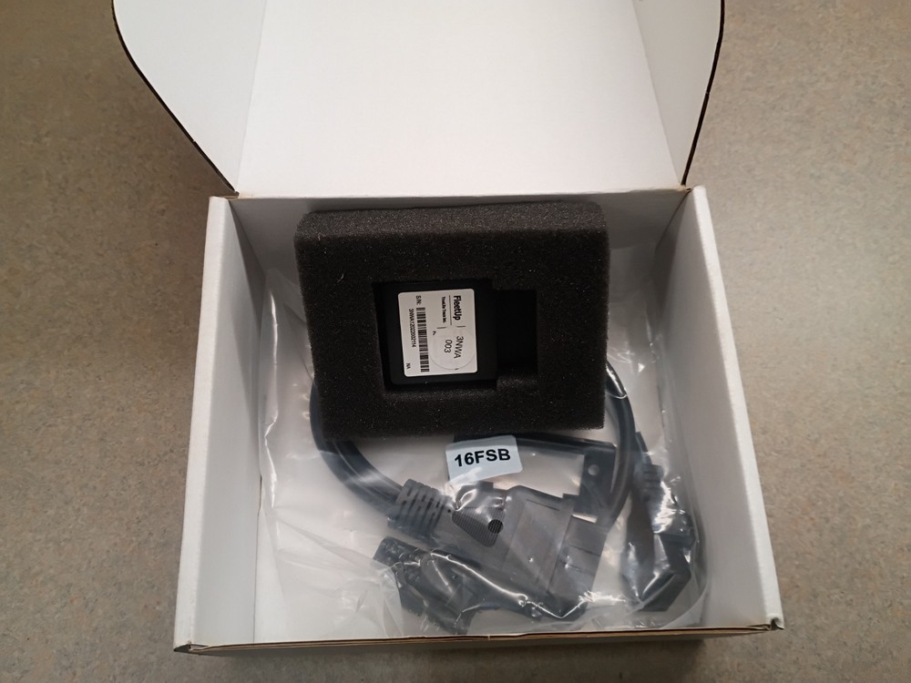 Fleetup 4CJ Wired Portable GPS Intelligent Asset Tracking Device tracker OBD2