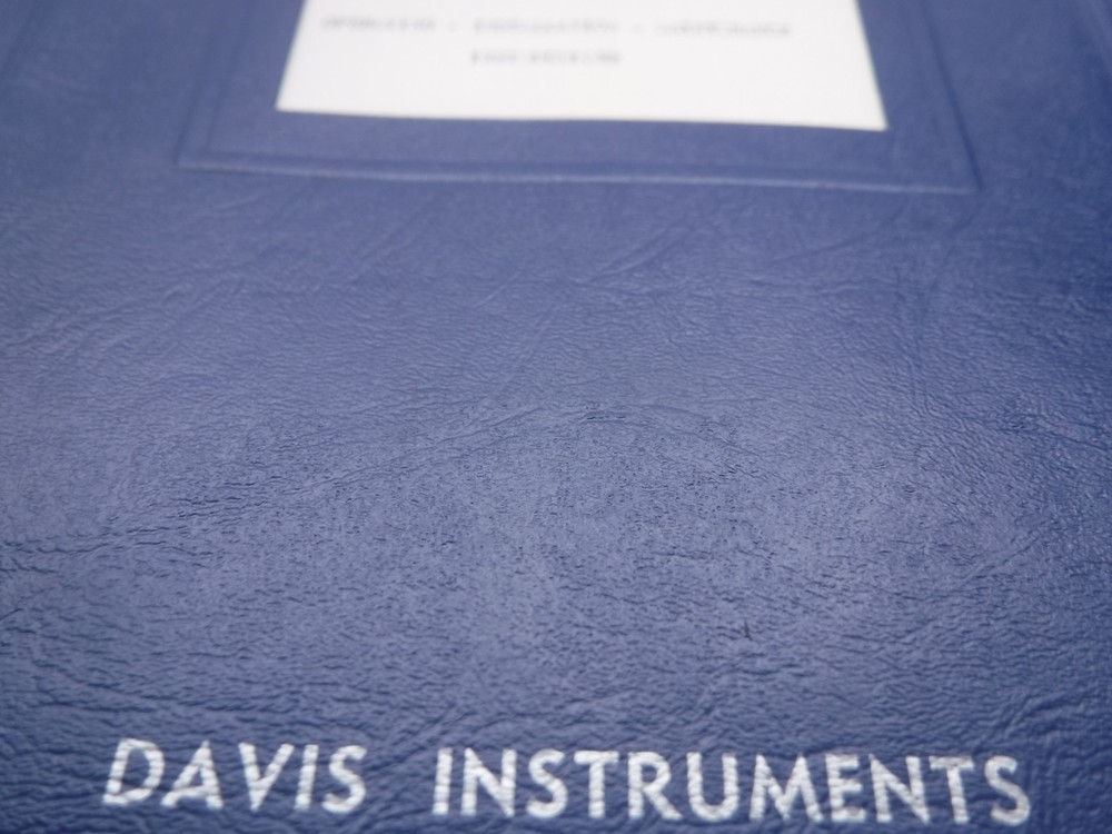 Davis Instruments Unit No. 11-9000 Operating Installation Maintenance Manual