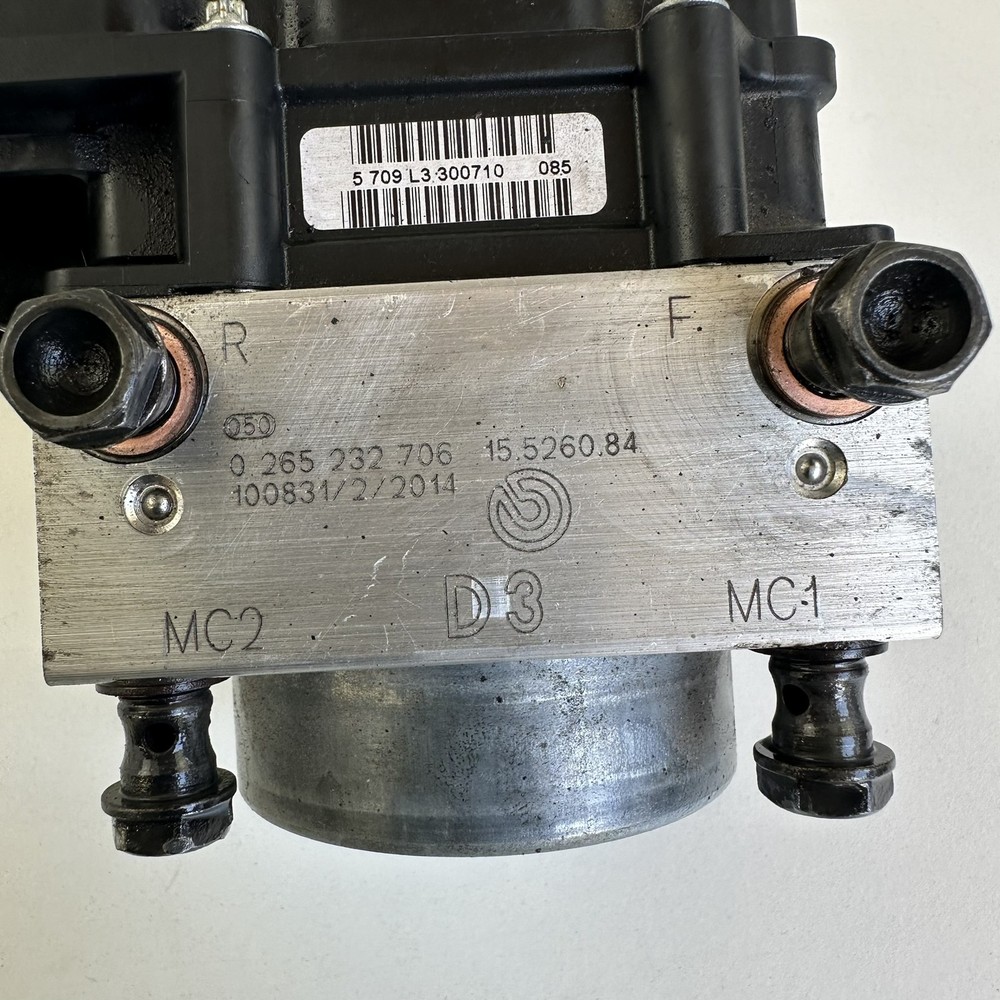 Ducati Multistrada 1200S 2011 ABS Control Brake Pump Solenoid Unit Module